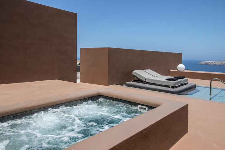 Hot tub 3, Serra Exclusive Suites, South Aegean