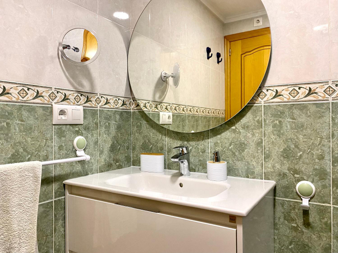 Bathroom 2, Chief's Apartment, Alicante