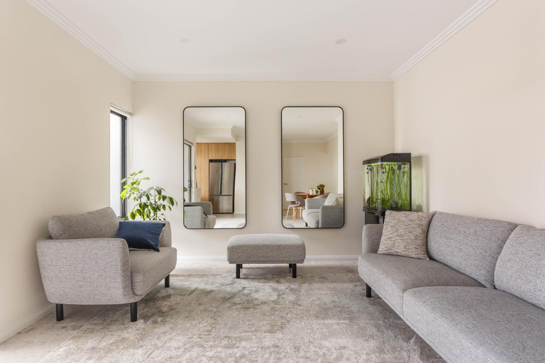 Others 3, Private room in a modern house, Stirling