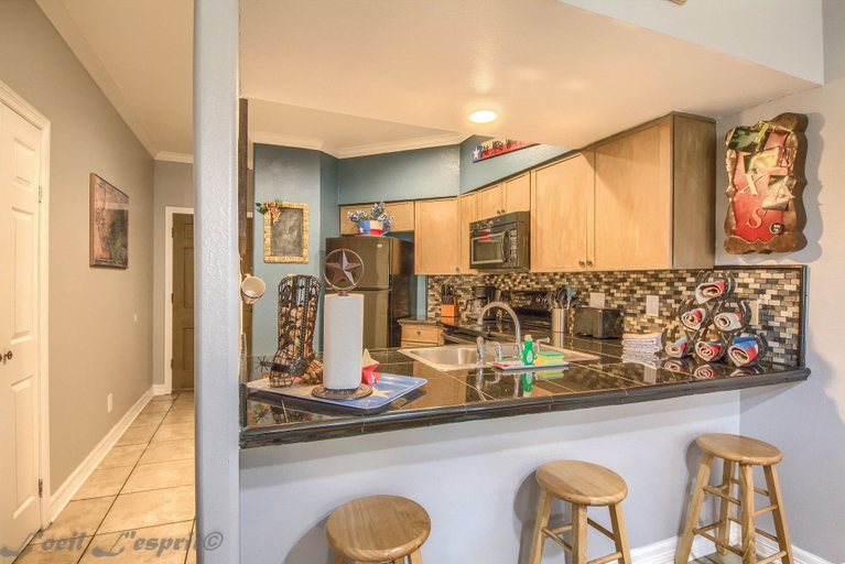Private kitchen 5, Cowboy Corral Ic 112 2 Bedroom Condo by RedAwning, Comal