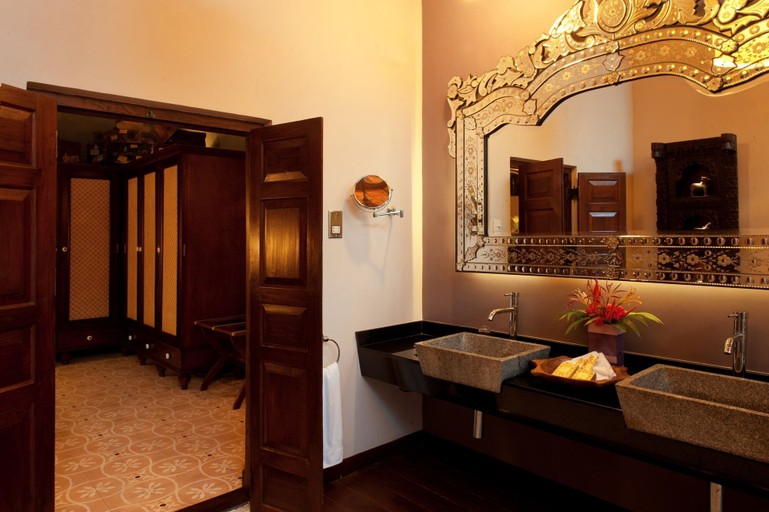 Bathroom 4, Reef Villa & Spa, Panadura