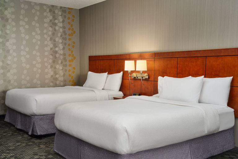Bedroom 4, Courtyard by Marriott Akron Stow, Summit