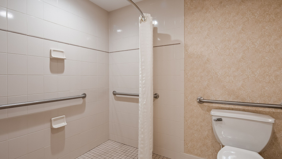 Bathroom 4, Best Western Plus Silver Saddle Inn, Larimer