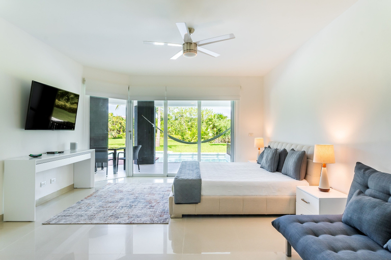 Casa SueÃ±o 2 Bedroom Condo by RedAwning, Cozumel