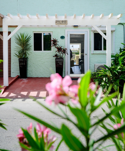 Exterior & Views, Wild Lotus Villa - Waterfront on Jolly Harbour
