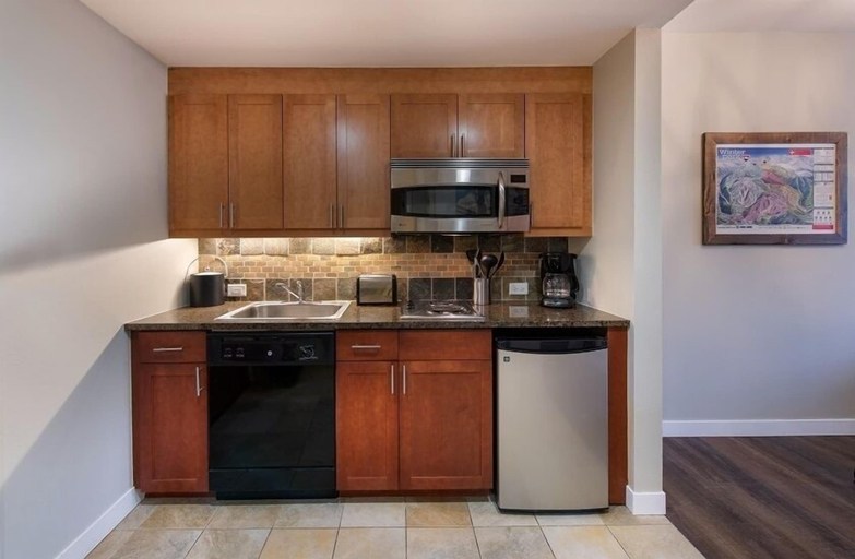 Private kitchen 3, Fraser Crossing/Founders Pointe, Condo 1 Bedroom w/Kitchenette Premium Unit 4547, Grand