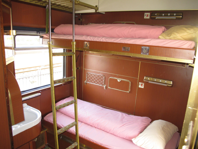 Room 2, Train Lodge Amsterdam - Hostel, Amsterdam