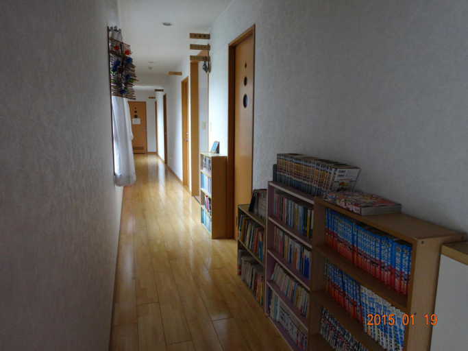 Others 2, Minshuku Getto, Naha