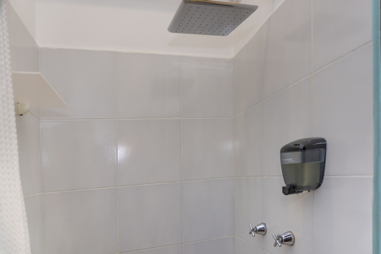 Bathroom 4, Nomads Hotel & Rooftop pool, Isla Mujeres