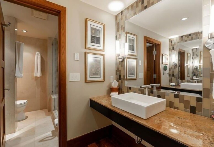 Bathroom 2, Riverhouse #3 2 Bedroom Condo by RedAwning, Eagle