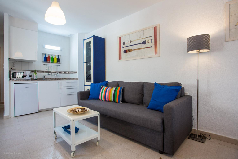 Others 4, Apartamentos Los Cantaros, Cádiz