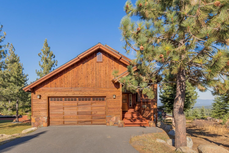 Exterior 5, Tahoe Donner Pinnacle Loop Mountain 5 Bedroom Home by RedAwning, Nevada