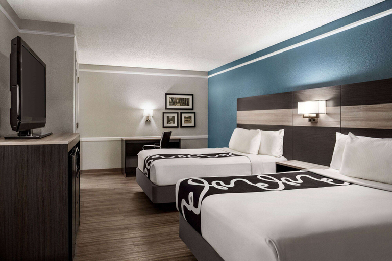 Bedroom 3, La Quinta Inn by Wyndham Victoria, Victoria
