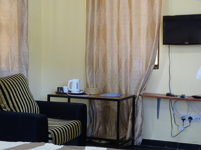 Others 4, Mgulani Lodge Hotel, Temeke