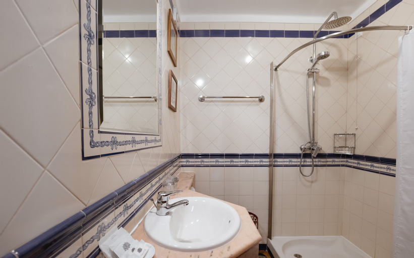 Bathroom 4