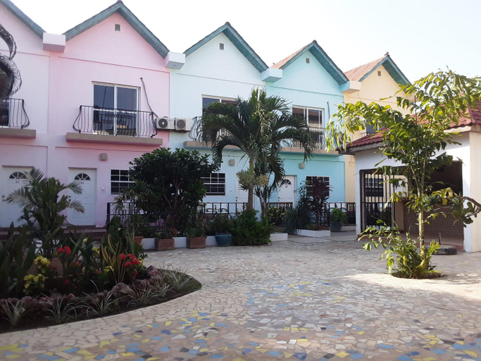Others 3, Riyan Apartment, Kombo Saint Mary