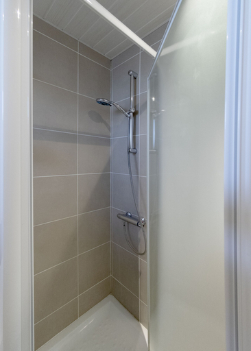 Bathroom 4, Appart'Hotel - l'ile en mouvement, Doubs