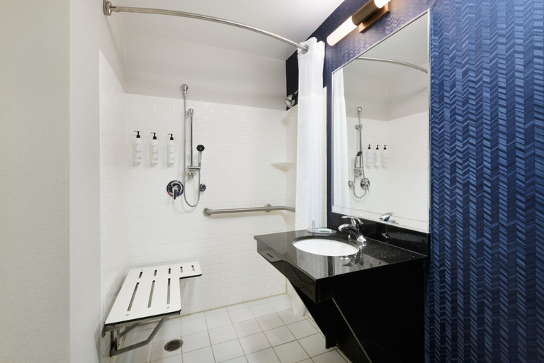 Bathroom 4, Fairfield Inn & Suites by Marriott Fort Pierce, Saint Lucie