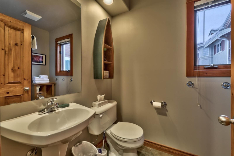 Bathroom 4, Timberline Village #14 By Bear Country, Thompson-Nicola