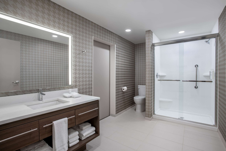 Bathroom 3, Home2 Suites By Hilton Calhoun, Gordon