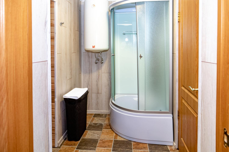 Bathroom 3, Фортеця, Podil's'kyi