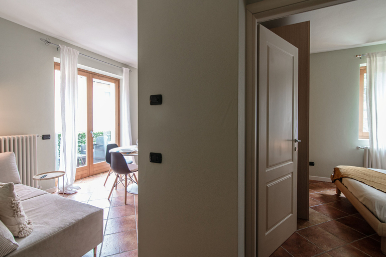 Room 2, Colibrì, Como