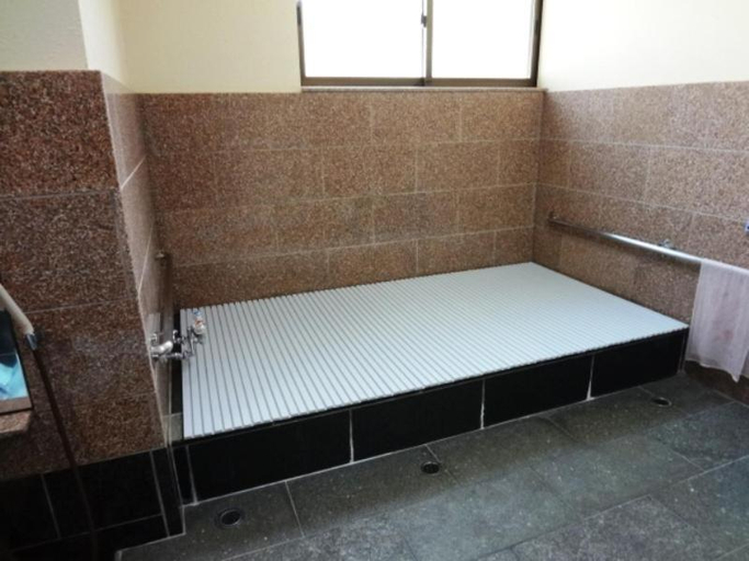 Bathroom, Minshuku Kobayashi, Narusawa