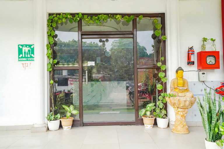 Exterior & Views 2, Fabhotel Taj Stay, Agra