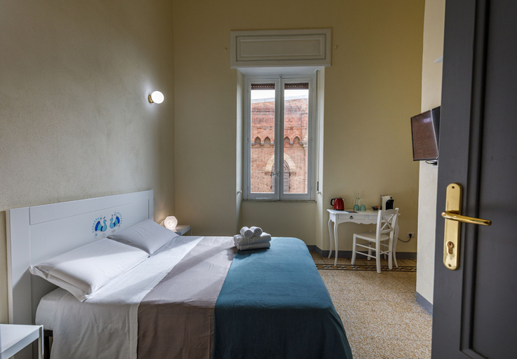 Bedroom 4, Onlyrooms IV - Sea View & Free Parking, Cagliari