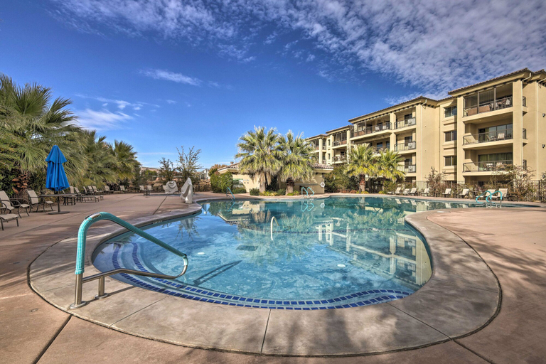 Sport & Beauty 5, Modern St George Condo w/ Resort Amenities!, Washington