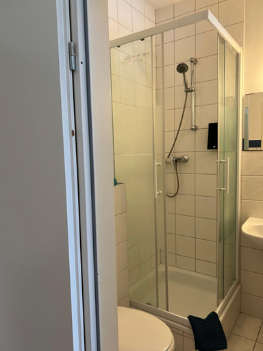 Bathroom 4, Pension Sebo, Nürnberg