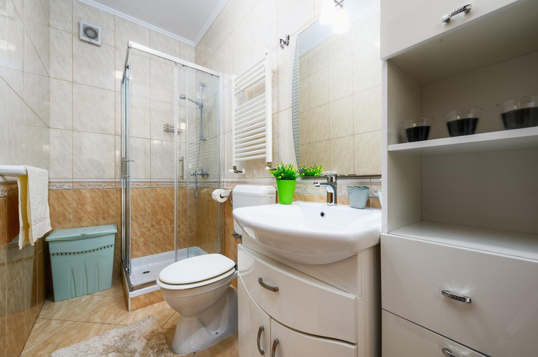 Bathroom 2, BOZICA House with apartments, Umag