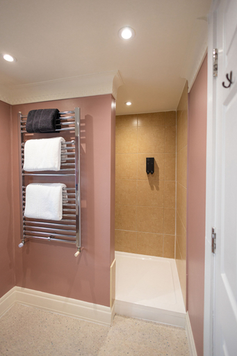 Bathroom 3, House Arundel, West Sussex