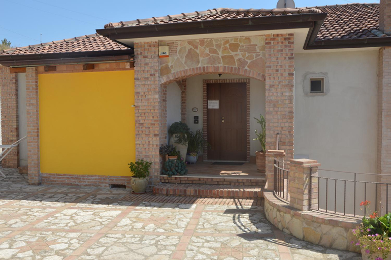 Others 3, B&B Miracapri, Salerno