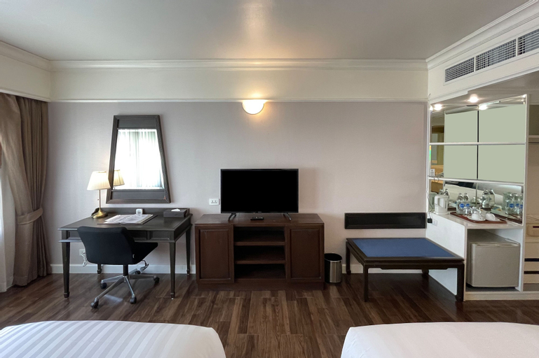 Bedroom 6
