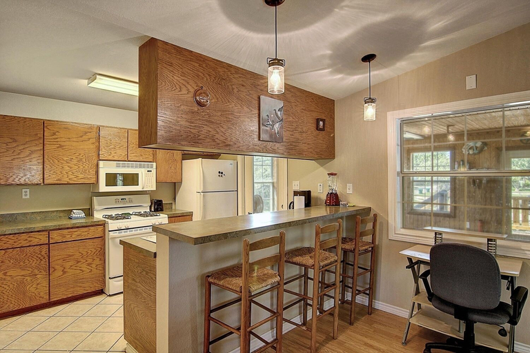 Private kitchen 4, Fantasy Oaks Lodge 4 Bedroom Home by RedAwning, Aransas