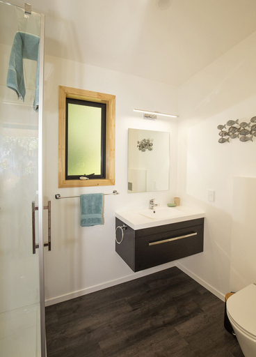 Bathroom, Treescapes, Buller