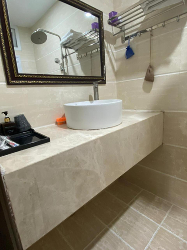 Bathroom 5, Saluton Hotel, Da Nang