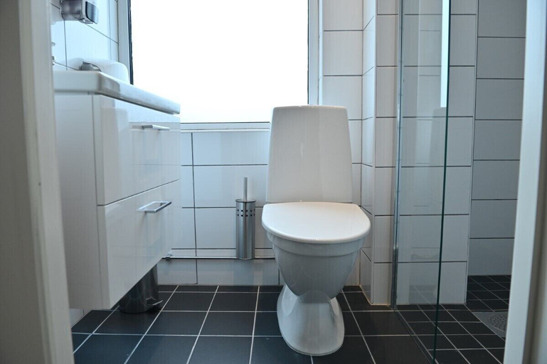 Bathroom 4, Älvsjö stadshotell, Stockholm