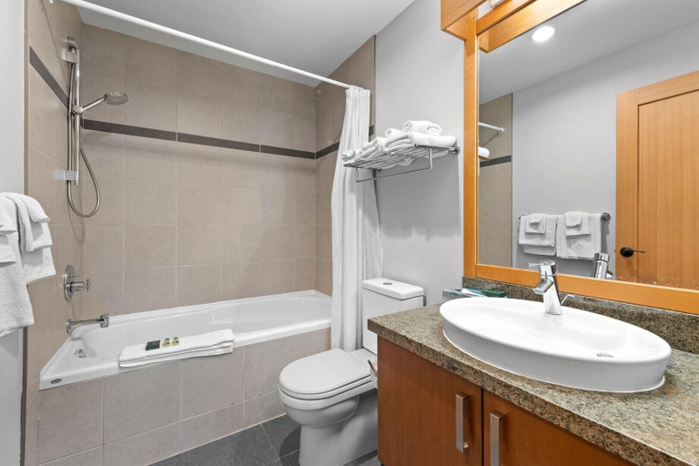 Bathroom 4, Kookaburra Lodge #203 By Bear Country, Thompson-Nicola