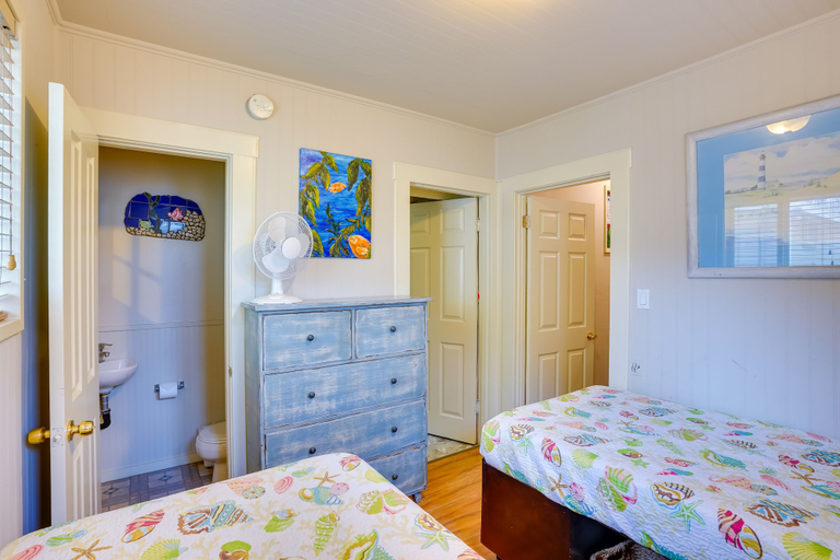 Bedroom 3, Steps to Beach & Bites: Catalina Island Retreat!, Los Angeles