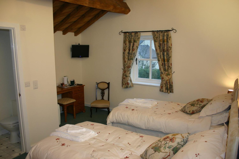 Bedroom 2, The Farm Burscough, Lancashire