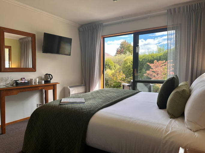 Bedroom 3, Wanaka Springs Lodge, Queenstown-Lakes
