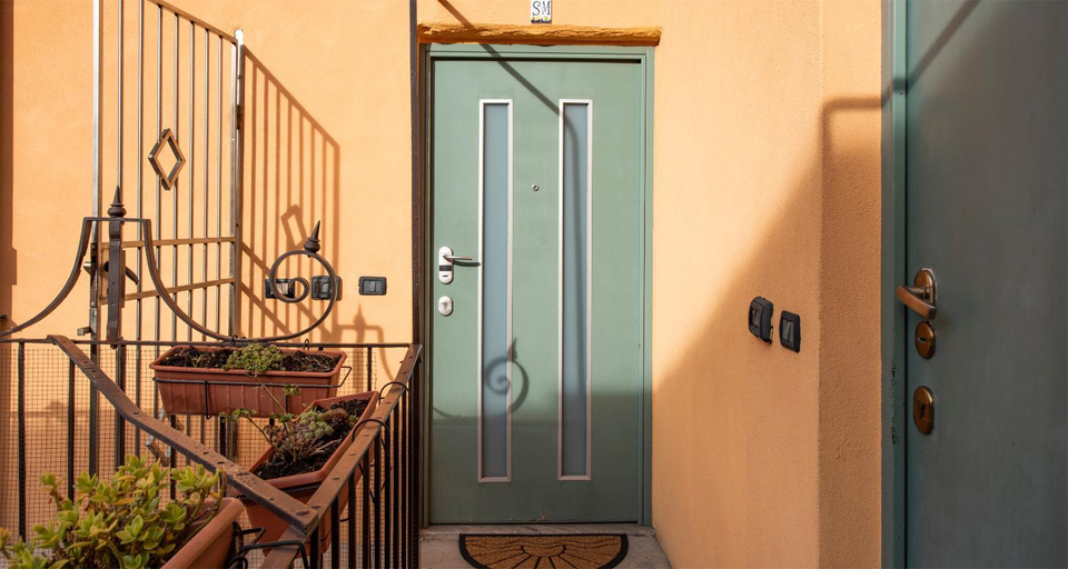 Others 3, ALTIDO Stylish 2-Level Loft in Perfect Como Centre, Como