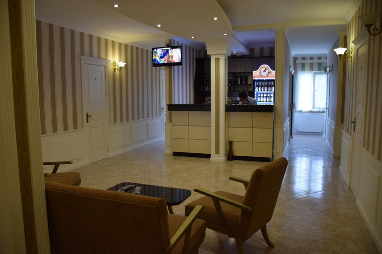 Public Area, Crossway Tbilisi Hotel, Tbilisi