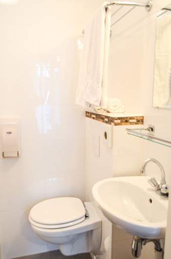 Bathroom 3, Kooyk Hotel, Amsterdam