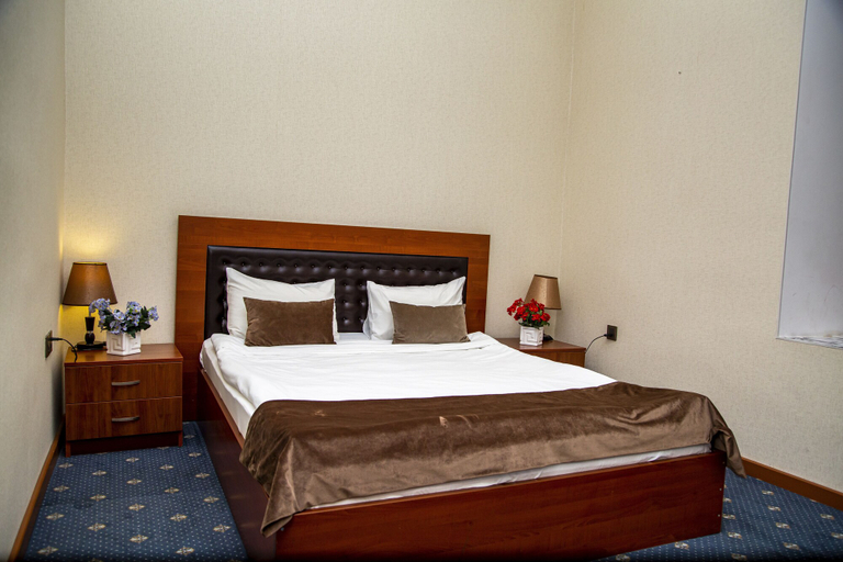 Bedroom 4, Port Hotel, Baku