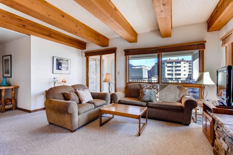 Primary image, Spacious 2 Br Unit With Completely Updated Kitchen 2 Bedroom Condo - No Cleaning Fee! by RedAwning, Gunnison