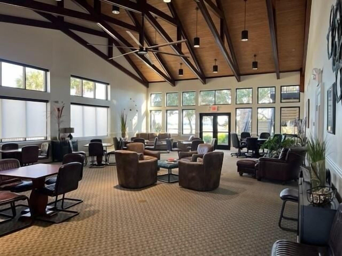 Interior 5, Holden Hideaway 2 Bedroom Condo by RedAwning, Brunswick