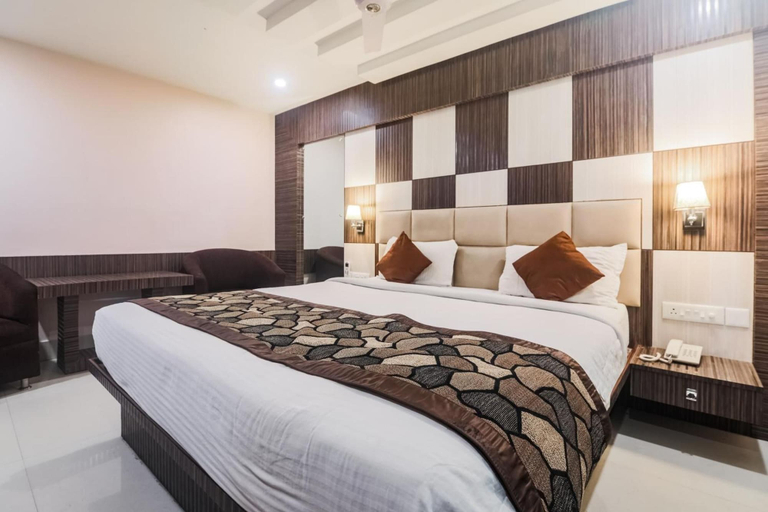 Bedroom 4, Hotel Royal Heritage, Kamrup Metropolitan
